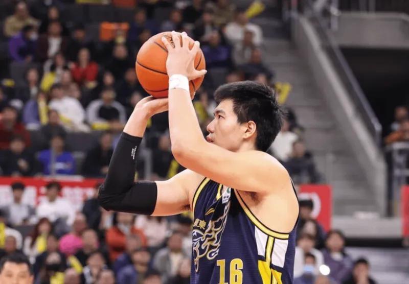 广东大胜同曦!焦泊乔暴走,三外集体打铁,郭昊文哑火!