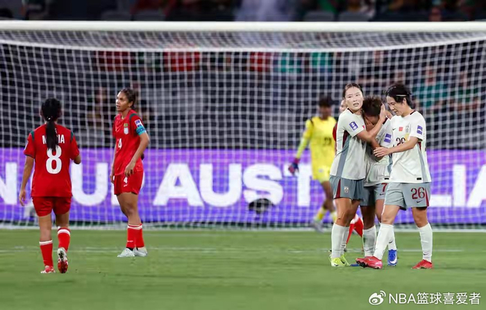 v体育app下载-中朝女足决战夜!防守能顶住朝鲜猛攻吗?|朝鲜队|中国女足|亚洲杯|女足亚洲杯|朝鲜女足_新浪体育_新浪新闻