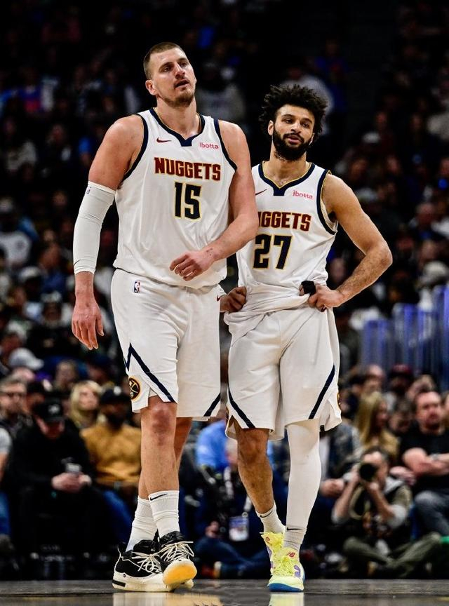 v体育-掘金有他才能挖到金！与约老师并驾齐驱 2转变守护丹佛|穆雷|约基奇|洛杉矶湖人队|明尼苏达森林狼队|丹佛掘金队_新浪体育_新浪新闻