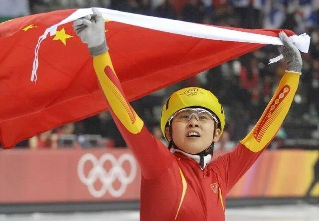 v体育app-奥运冠军王濛,被推荐申报破格晋升国家级教练|冬奥会|短道速滑|金牌|温哥华冬奥会|都灵冬奥会_新浪体育_新浪新闻