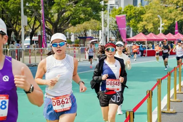 v体育app下载-春日奔赴,燃动全城!2026广州10000米竞速跑与公益体彩共绘温暖底色|中国体育彩票|健身打卡|广州市|广东省|彩票_新浪体育_新浪新闻