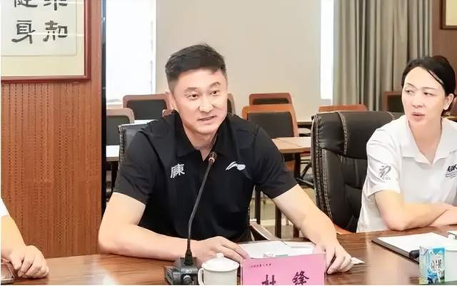 v体育网页版-不再执教广东男篮?杜锋发声,正式任命,新职务曝光,朱芳雨祝福