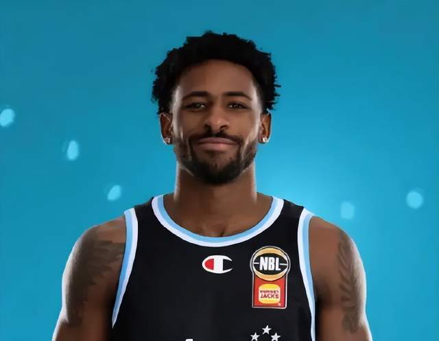 v体育网页版-辽篮双外援来了！哈维获官宣，身披11号战袍，第四外援已经在路上