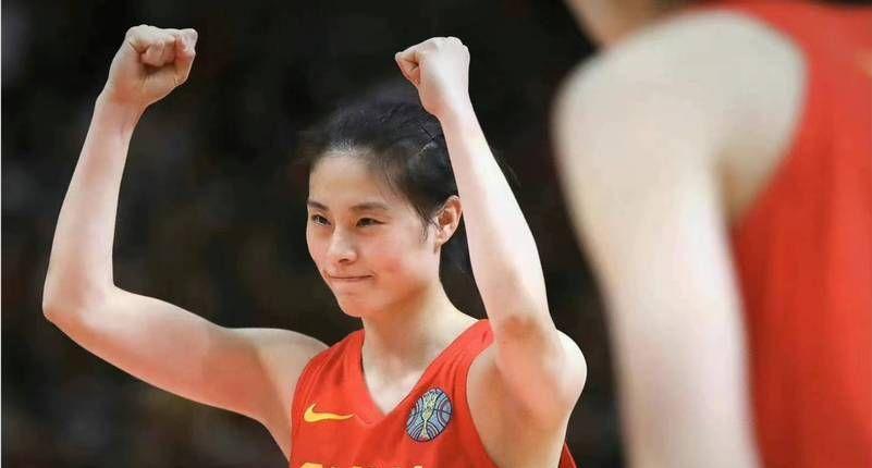 v体育app-中国女篮战胜捷克女篮!听听各界媒体专家怎么说,苏群一针见血