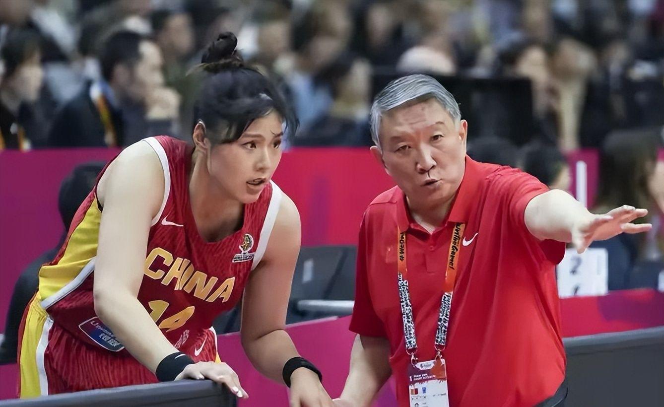 v体育app-中国女篮战胜捷克女篮!听听各界媒体专家怎么说,苏群一针见血
